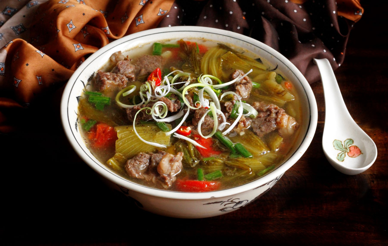 cách nấu canh dưa chua thịt bò